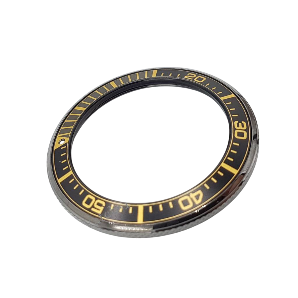 SEIKO SAMURAI PROSPEX SRPB55K1 BLACK & GOLD BEZEL 4R35 - 01V0 SCUBA DIVER SRPB55 - Watch Plaza