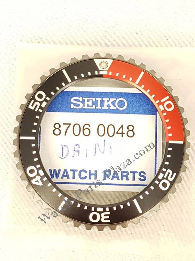 Seiko SKA577P1 Kinetic Diver rotating bezel 5M82 - 0AF0 SKA577 black &amp; red original - Watch Plaza